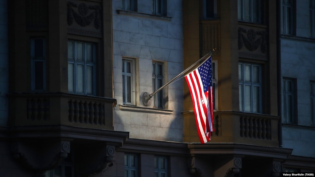 62-річного колишнього співробітника Генконсульства США у Владивостоці Роберта Шонова заарештували навесні 2023 року