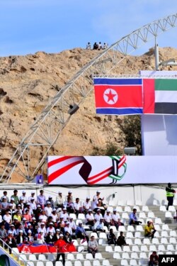 تماشای فوتبال جام ملت‌ها از نوک کوه که تحسین جهانیان را چیز کرد.