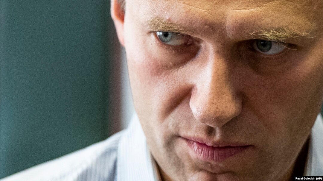 За повідомленням, Навального від’єднують від апарату штучної вентиляції легенів