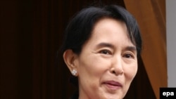 Aung San Suu Kyi, fotografija iz novembra 2009