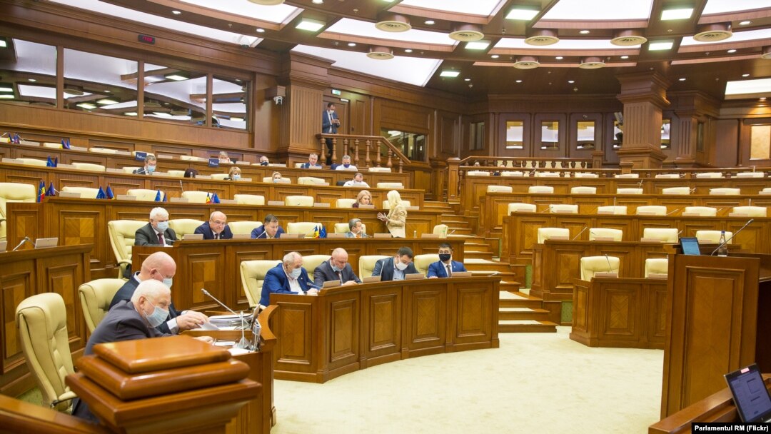 Сесія парламенту Молдови відбулася без участі опозиції