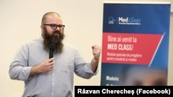 Profesorul Răzvan Cherecheș