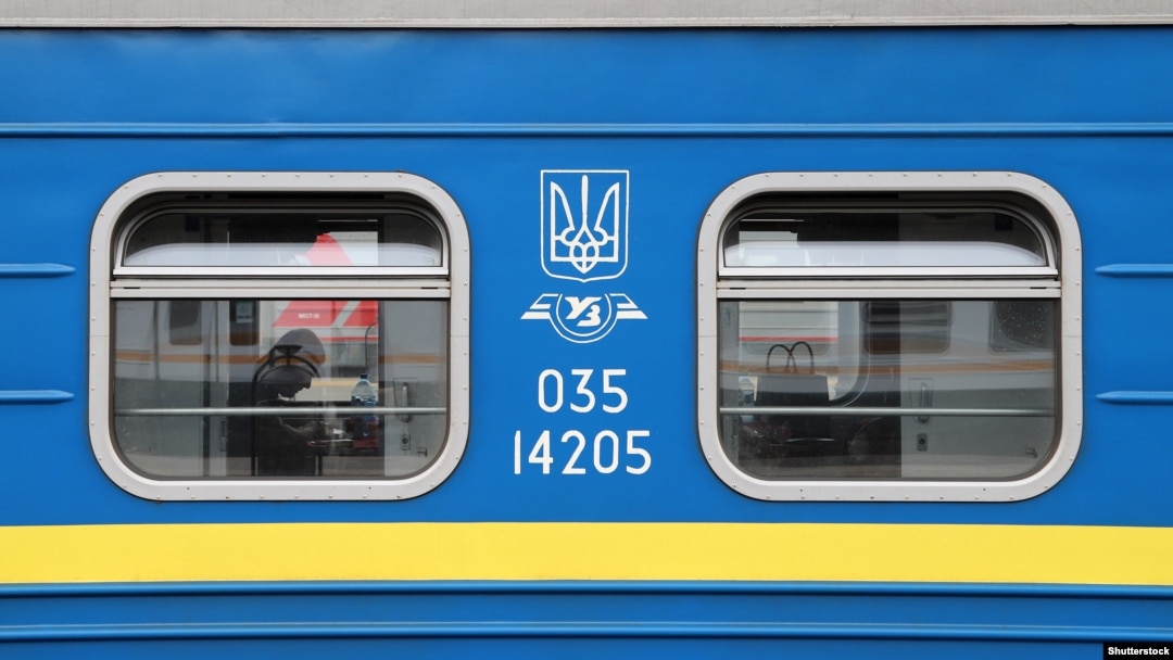 Керівництво УЗ планує скоротити 700 з 2500 штатних посад працівників центрального офісу