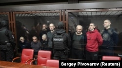 Ruski vojni sud u martu je izrekao zatvorske kazne za 12 pripadnika ukrajinske brigade Azov. Optuženi, koji su se teretili za terorističke aktivnosti i nasilno preuzimanje ili zadržavanje vlasti, osuđeni su na zatvor u trajanju od 13 do 23 godine, izvijestili su ruski mediji.
