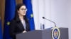 Viceprim-ministra pentru Integrare Europeană, Cristina Gherasimov, la o conferință de presă la Guvern, unde a vorbit despre lansarea evaluării legislației naționale – primul pas tehnic în procesul de aderare a R. Moldova la UE.