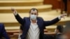 Cu o zi înainte de expirarea termenului-limită, premierul desemnat Nicolae Ciucă a eșuat în a găsi susținere pentru guvernul minoritar PNL-UDMR. Alfred Simonis spune că este exclus ca PSD să voteze cabinetul Ciucă.