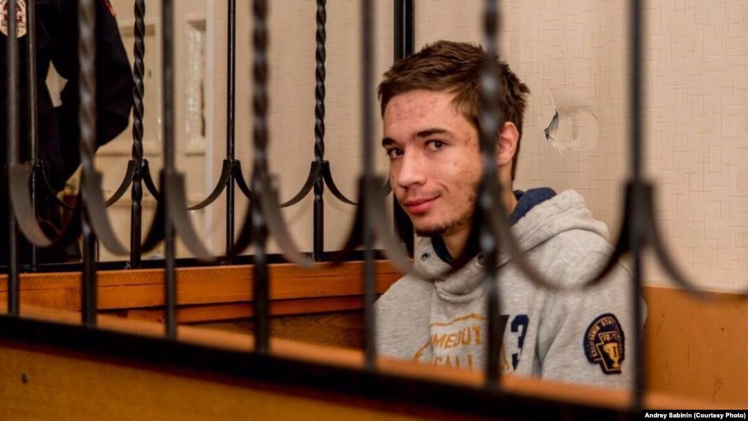 Суд мав почати розгляд справи 17 липня, але переніс засідання на прохання адвоката Гриба Марини Дубровіної