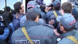 ادامه اعتراضات ارمنستان و بازداشت معترضان