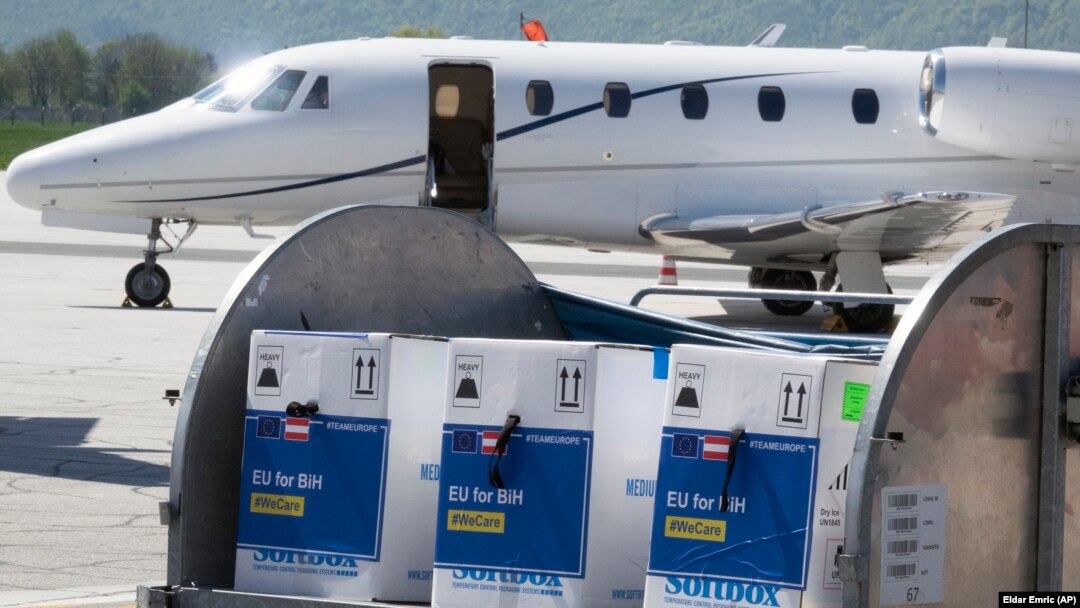 Jedna od pošiljki Pfizer vakcina koja je stigla na sarajevski aerodrom