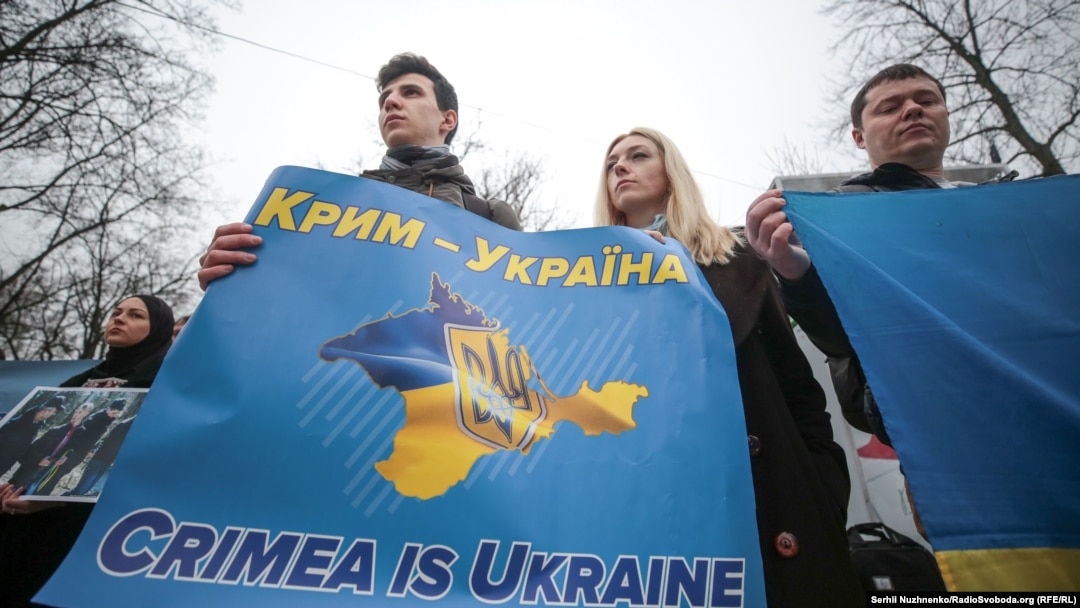 Під час акція солідарності з українським Кримом, окупованим Росією. Київ, 9 березня 2020 року