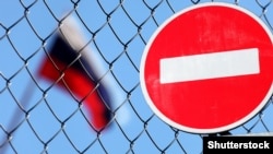 Раніше організатори заявляли, що президент Володимир Путін не буде запрошений на заходи у Франції, але будуть присутні деякі російські представники