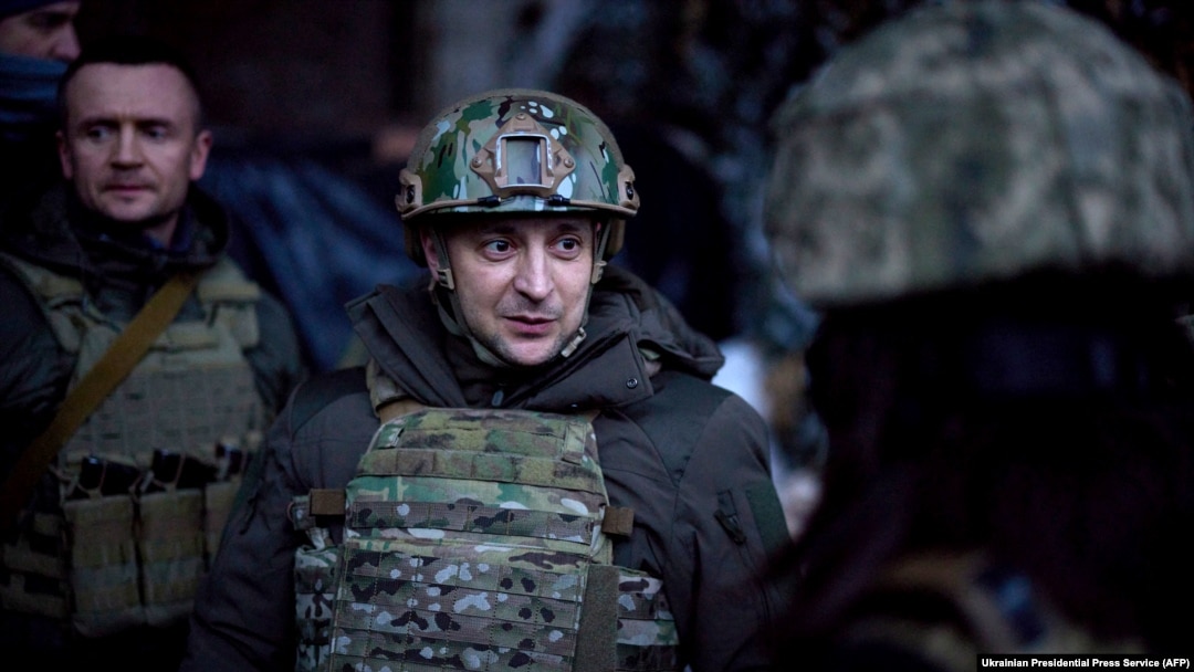 Ukrajinski predsjednik Volodimir Zelenski posjetio je vojnike na prvoj liniji fronta sa separatistima koje podržava Rusija u regionu Donjeck, 11. februara 2021. 