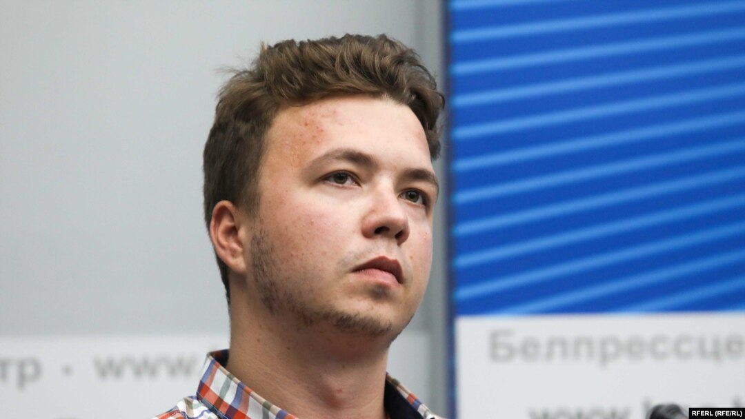 Роман Протасевич повідомив, що йому зараз важко соціалізуватися після довгого часу в ізоляції і звикнути до суспільства